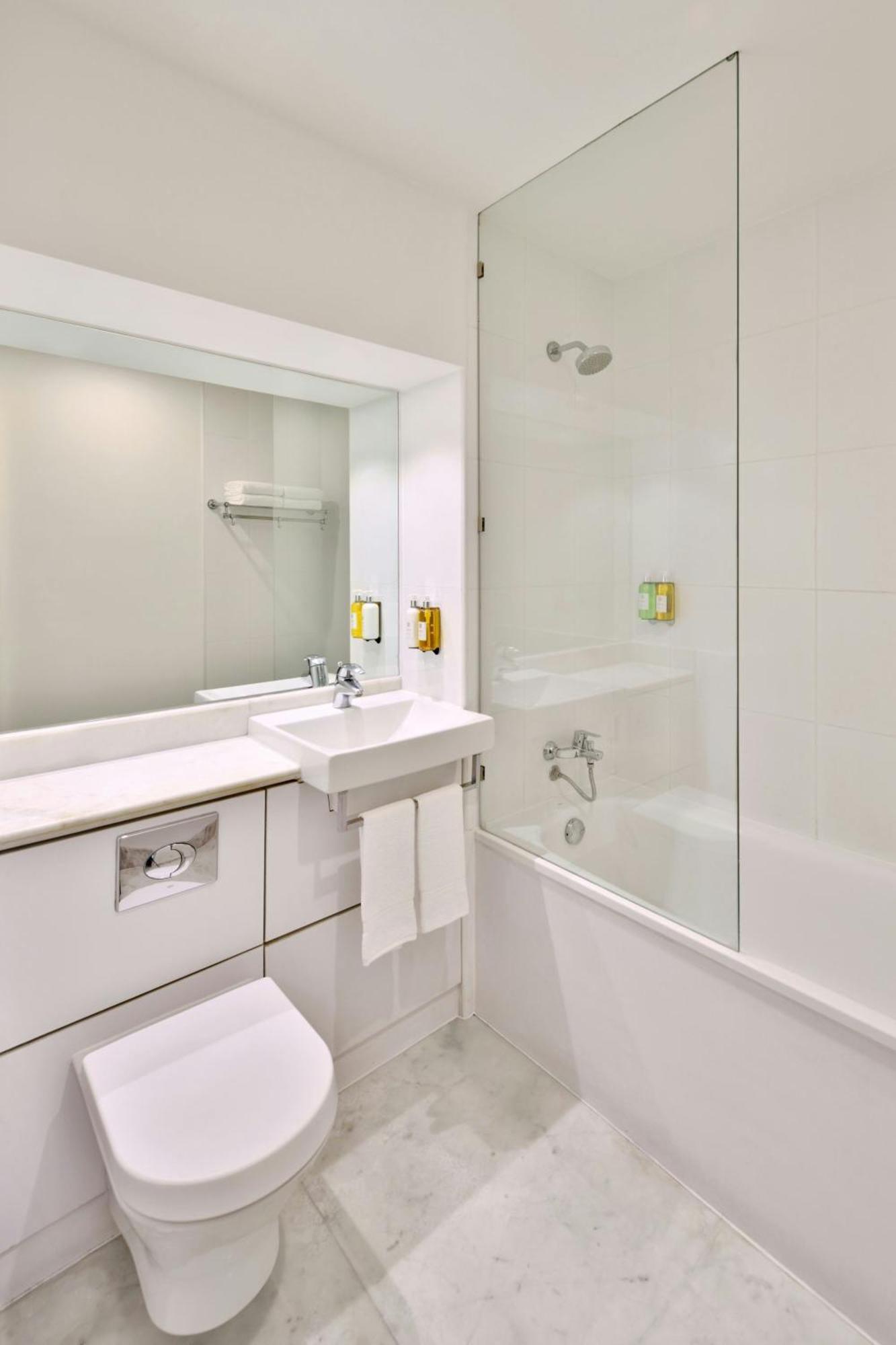 מלון Fairfield By Marriott Bengaluru Whitefield מראה חיצוני תמונה
